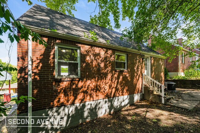 Building Photo - 3541 York St