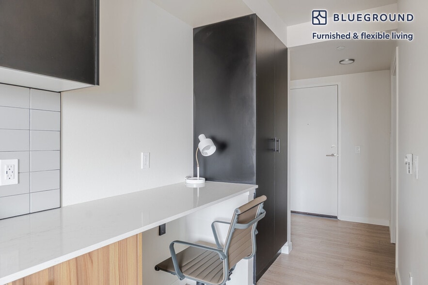 Building Photo - 18004 Midvale Ave N