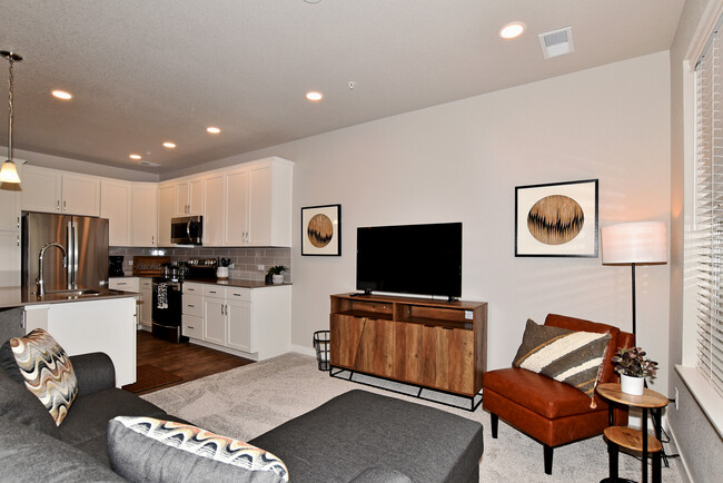 Inviting and well appointed great room - 4115 N Park Dr