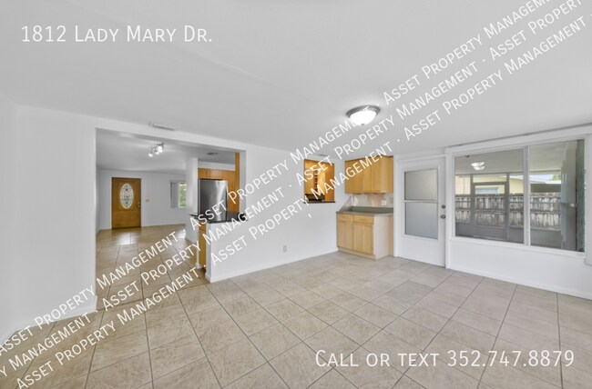 Building Photo - 1812 Lady Mary Dr