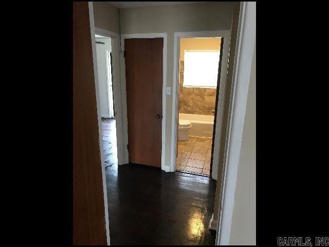 Building Photo - 20 Glenmere Dr