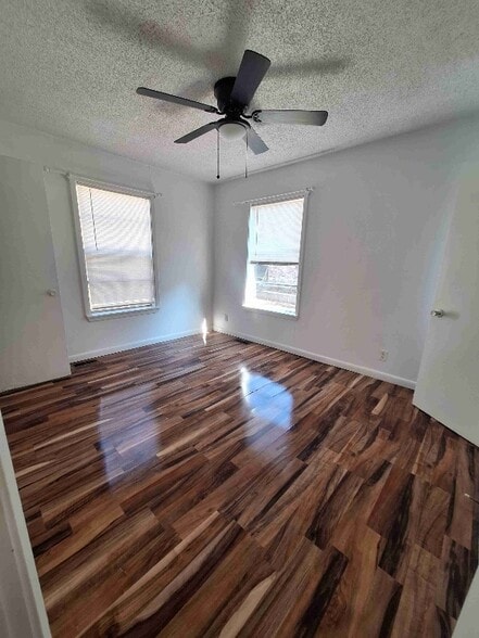 Building Photo - 207 Fairmont St