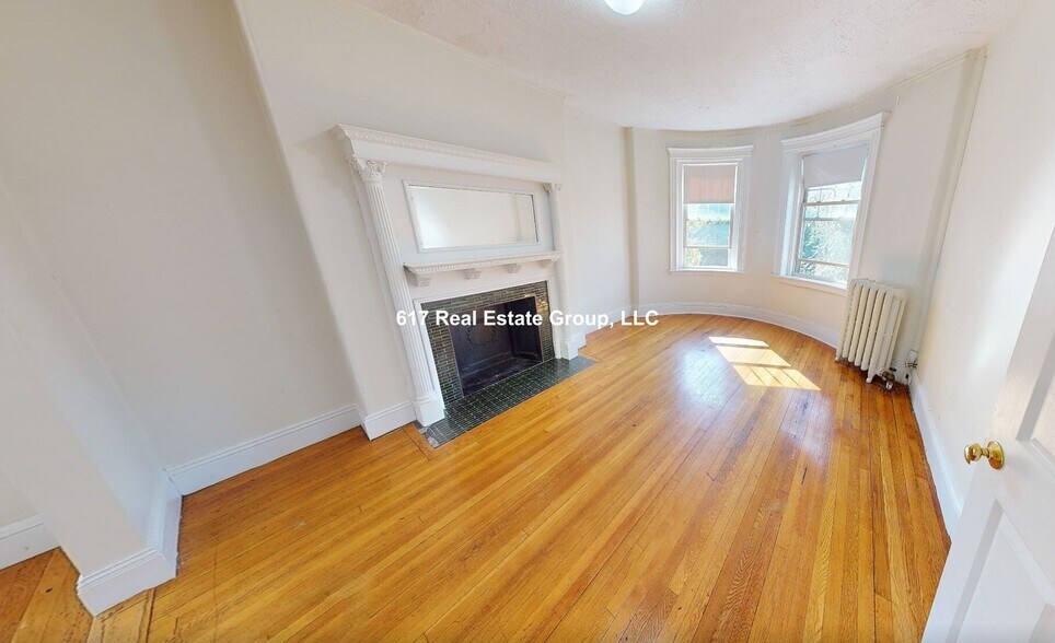 Building Photo - 1788 Beacon St