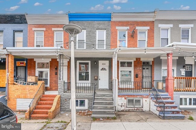 Building Photo - 404 N Robinson St