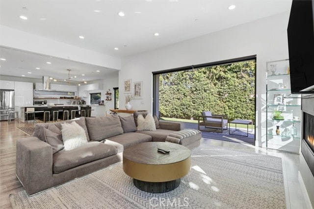 Building Photo - 5487 Blanco Way