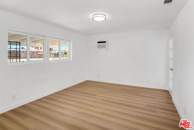 Building Photo - 15376 Washoan Rd