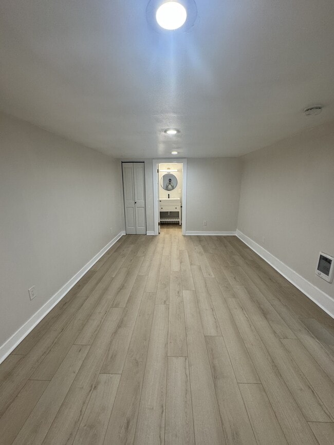 Building Photo - 1844 S 250th Pl