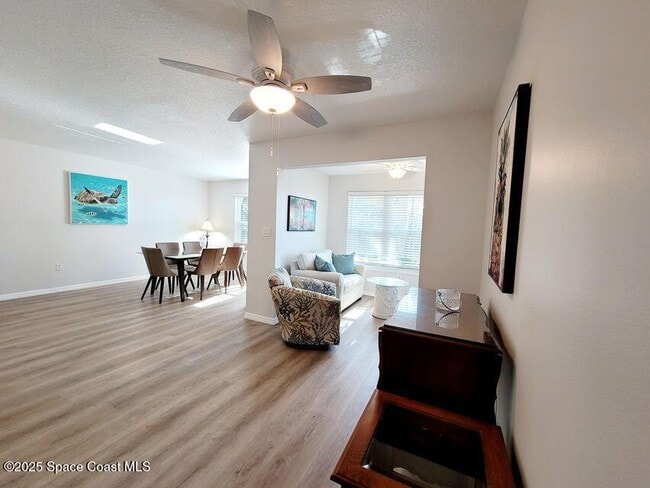 Building Photo - 225 S Tropical Trail