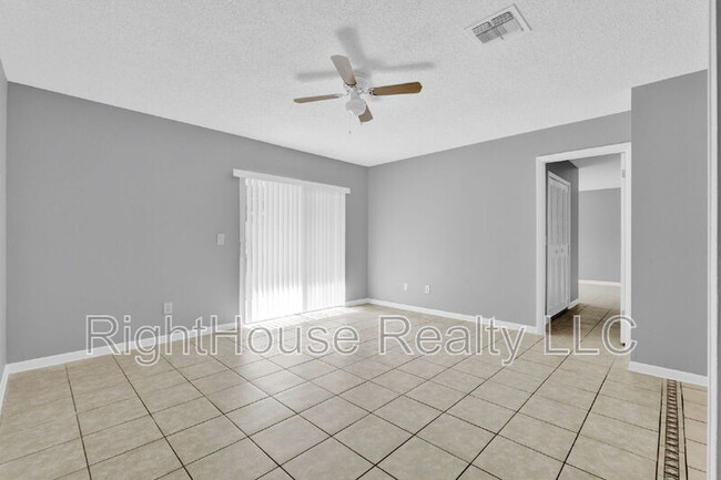 Building Photo - 3705 Rundo Dr