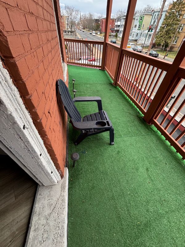 Building Photo - 2372 Main St