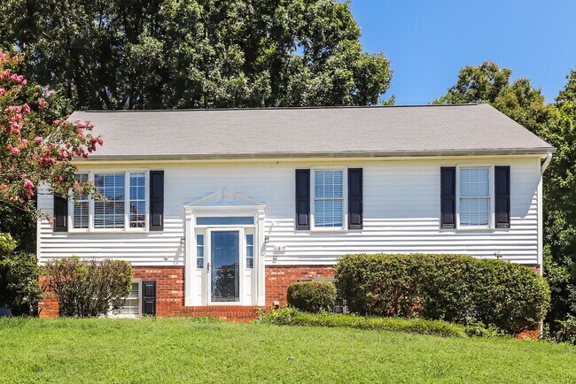 Building Photo - 6819 Salem Quarter Rd