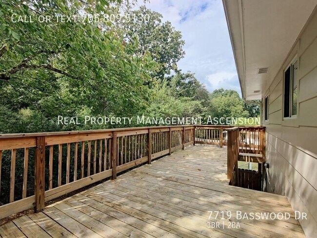 Building Photo - 7719 Basswood Dr