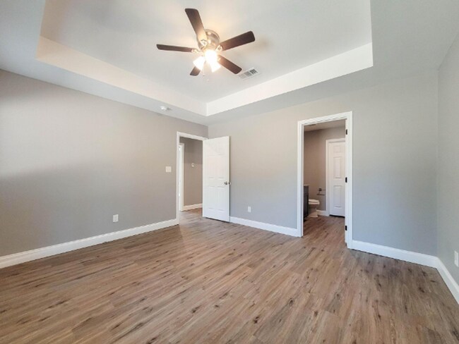 Building Photo - 7161 Dakota Dr