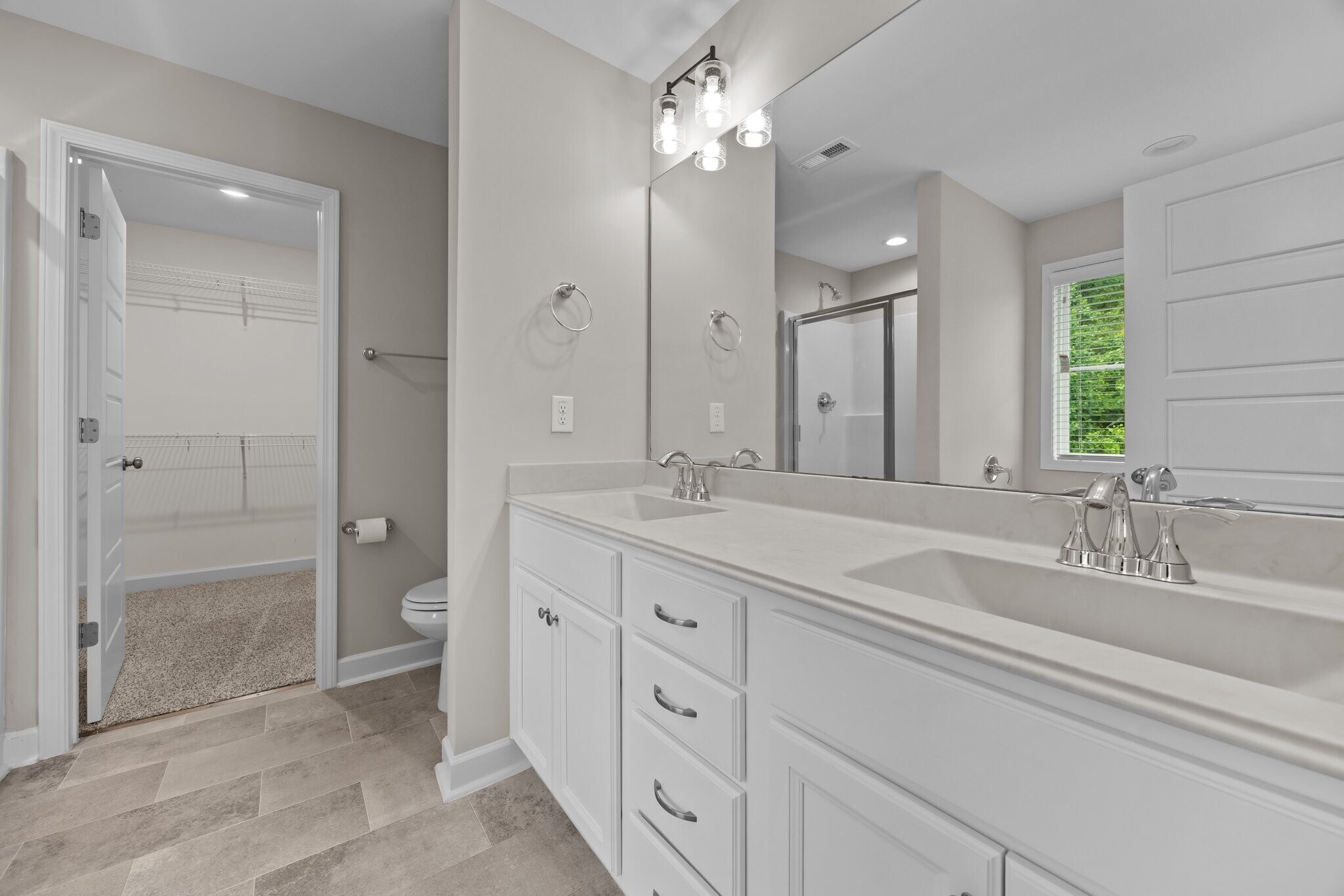 Building Photo - 1165 Camellia Dr
