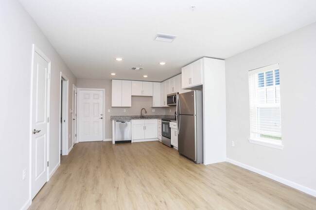 Floorplan - Royal Oak Apartments