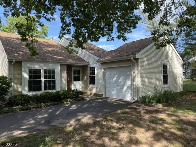 Building Photo - 123 Winchester Way