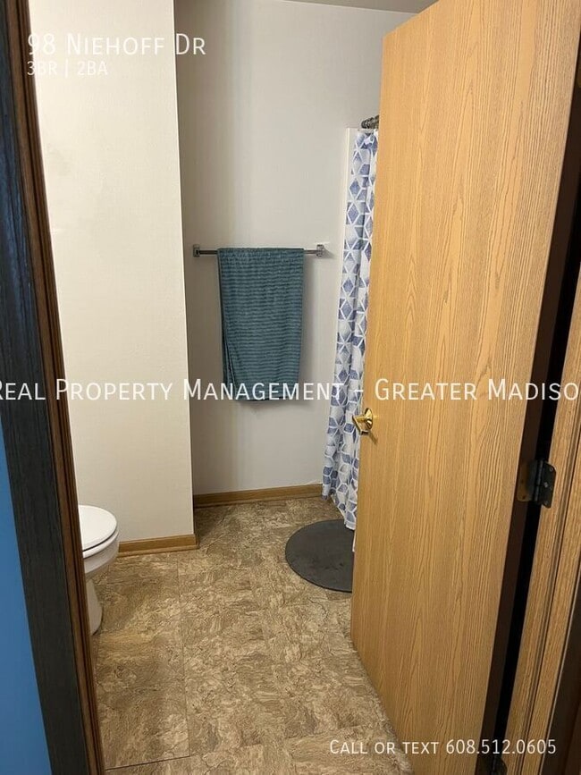 Building Photo - 98 Niehoff Dr