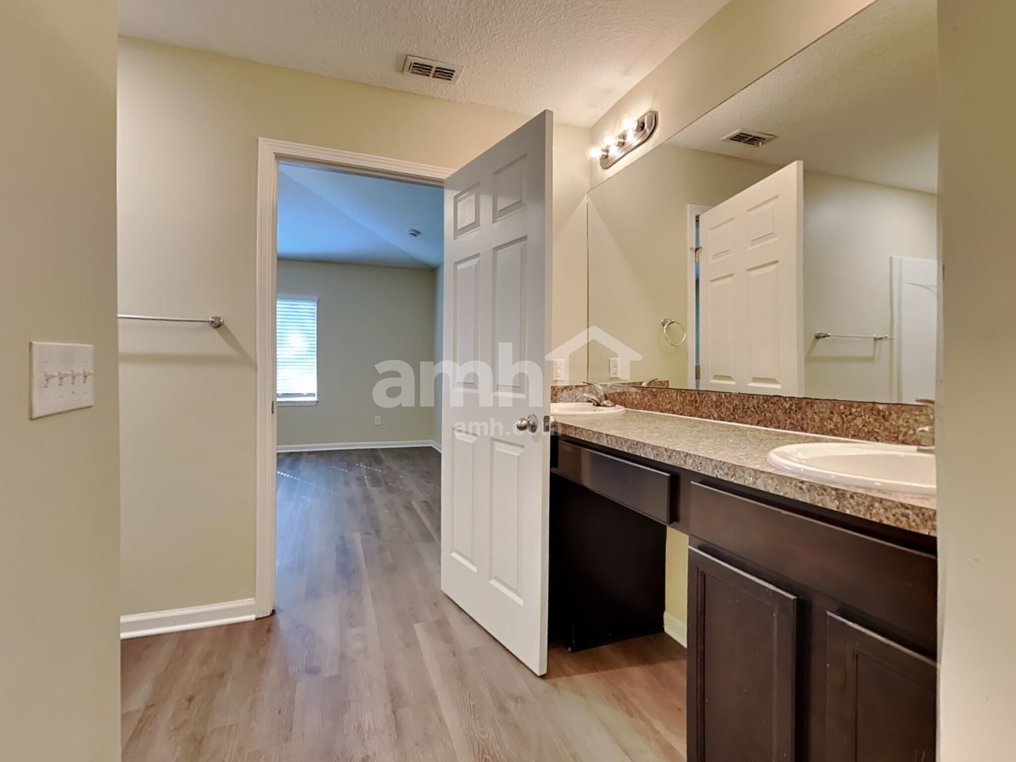 Building Photo - 6090 Sage Willow Way