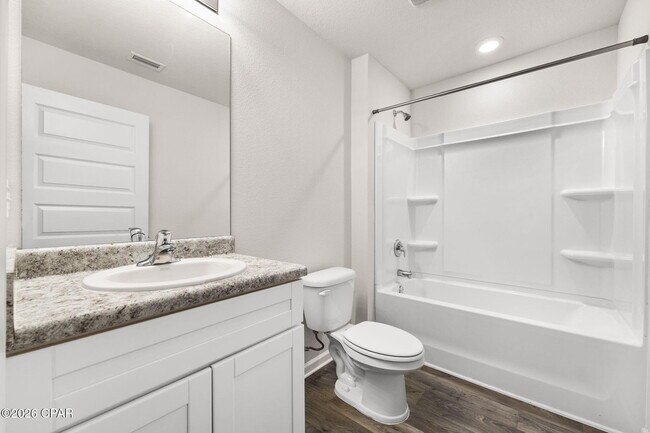Building Photo - 5816 Viking Wy