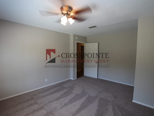 Building Photo - Charming 3 Bedroom in Whitehouse!