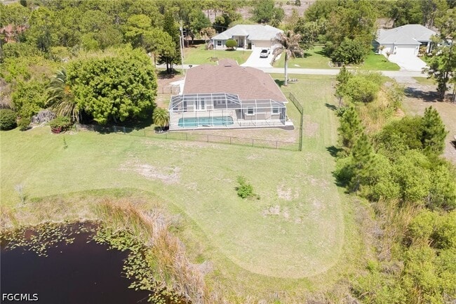 Building Photo - 638 Parkdale Blvd