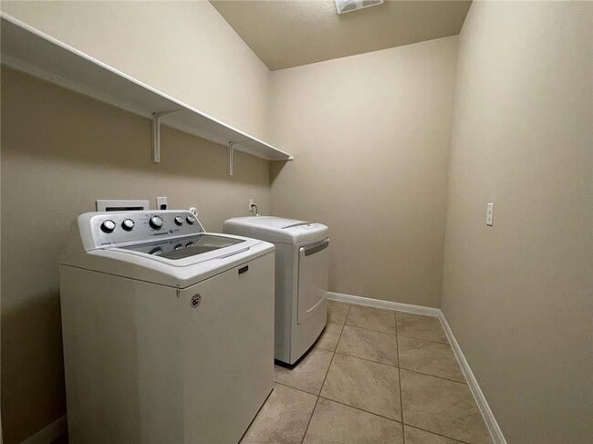 Building Photo - 7016 Branrust Dr
