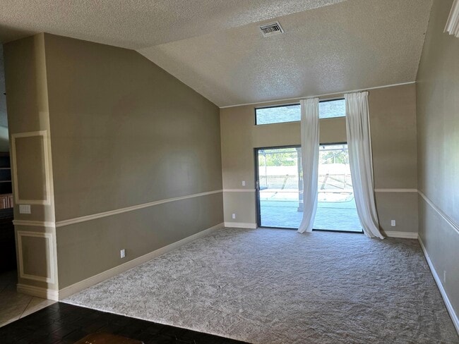 Building Photo - 11630 Island Lakes Ln