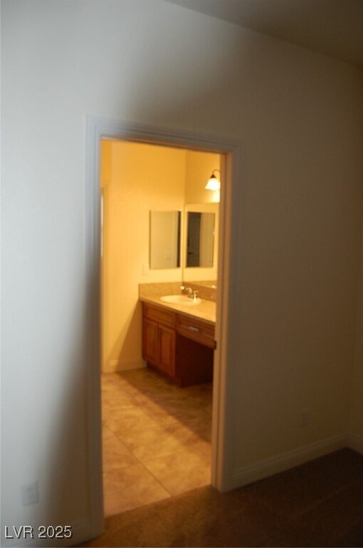Building Photo - 4920 Honey Locust Dr