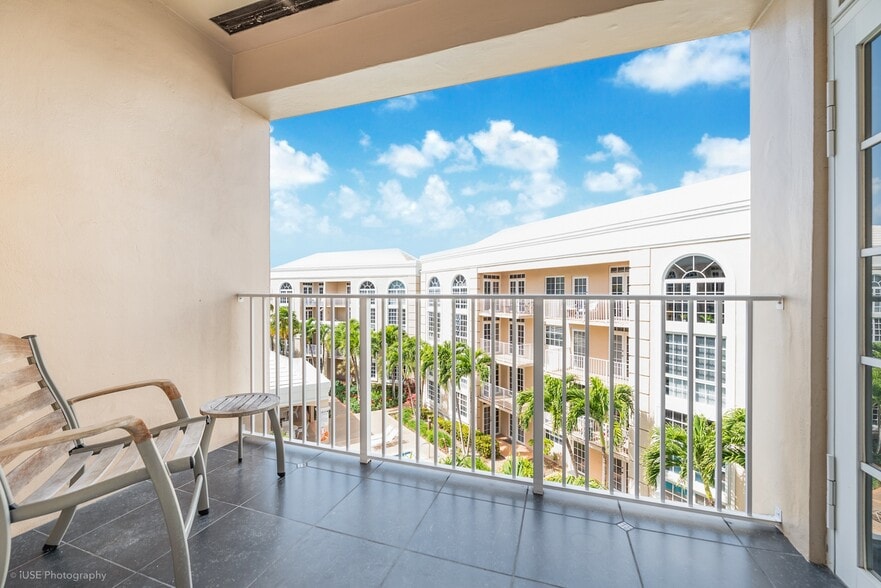 Building Photo - 1280 S Alhambra Cir