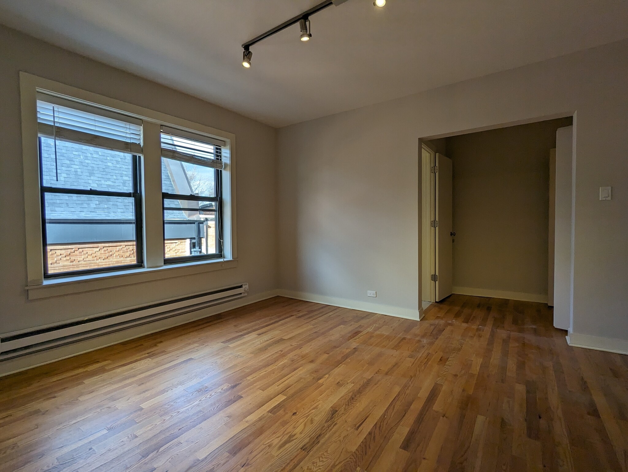 Building Photo - 2430 N Kedzie Blvd