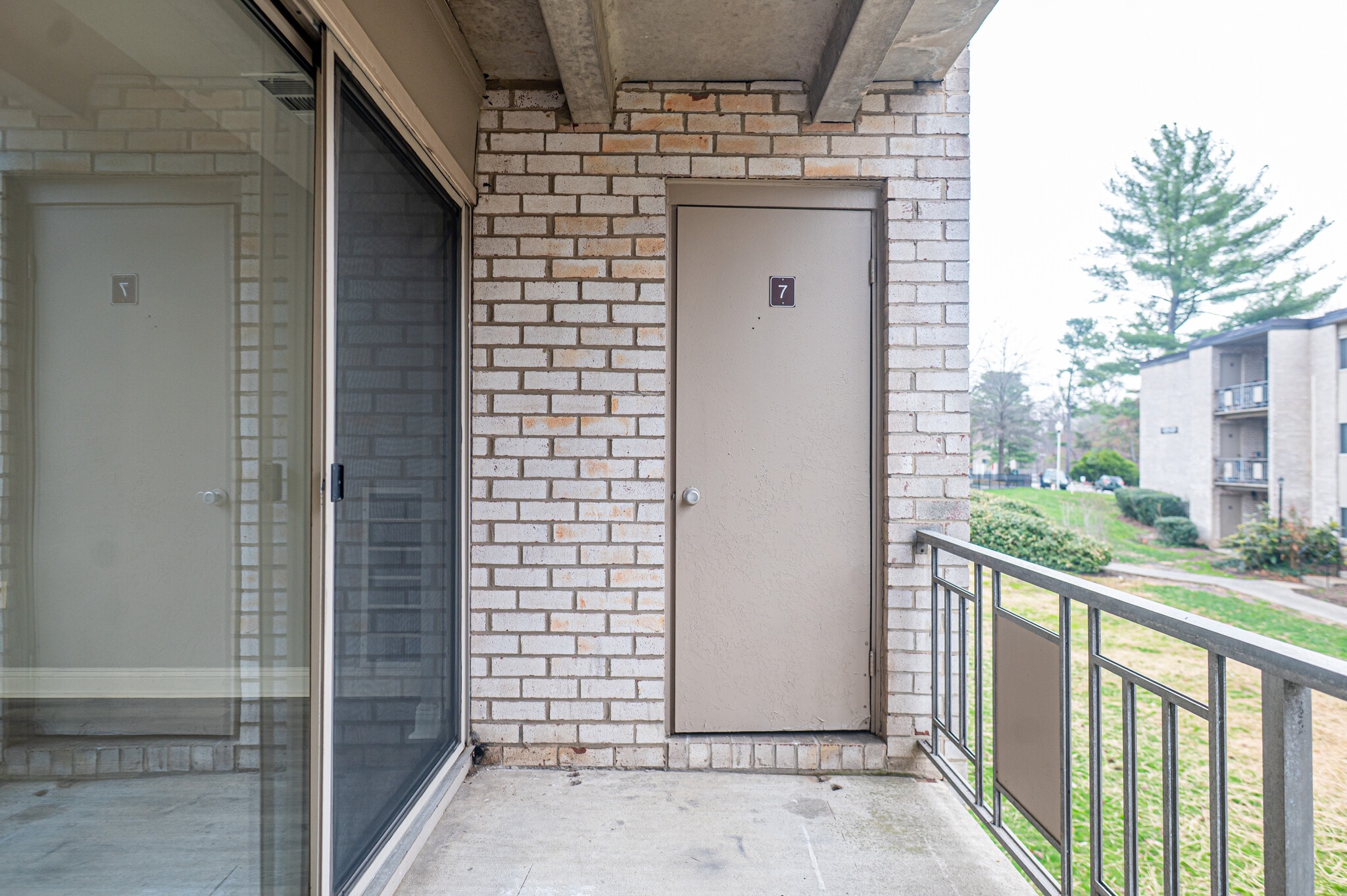 Building Photo - 12211 Braxfield Ct