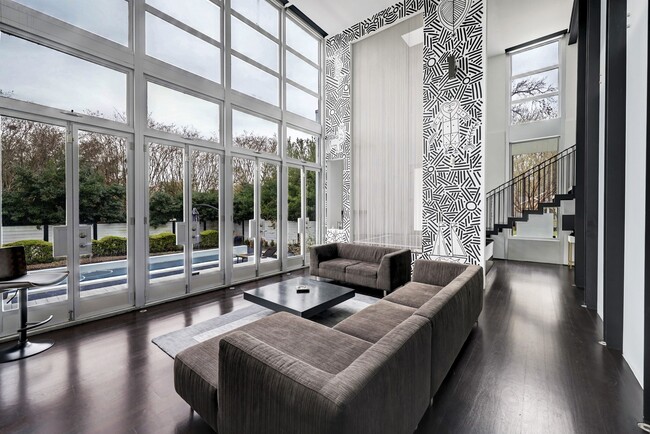 Building Photo - 2200 Harvard St