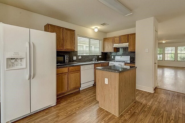 Building Photo - 6302 Torrance Elms Ct