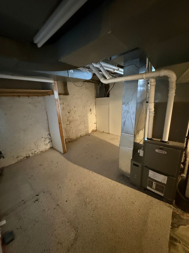 Building Photo - Charming Downtown Middleton Gem on Hubbard Ave