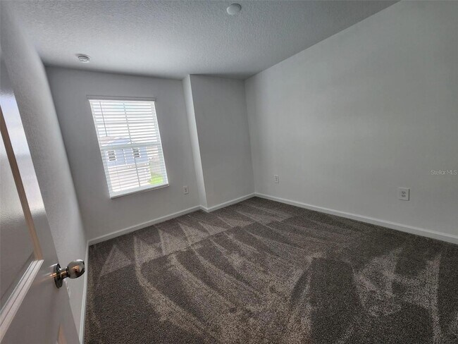 Building Photo - 1622 Reservoir Pl