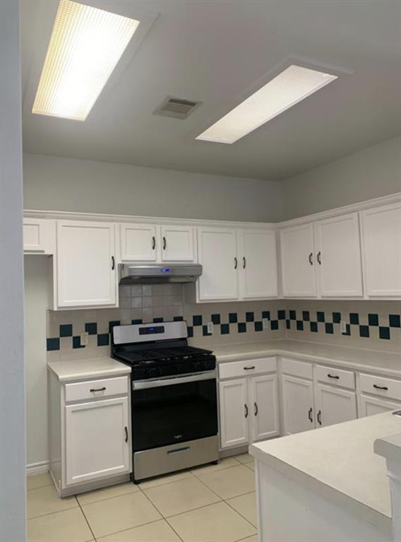 Building Photo - 805 Settlement St