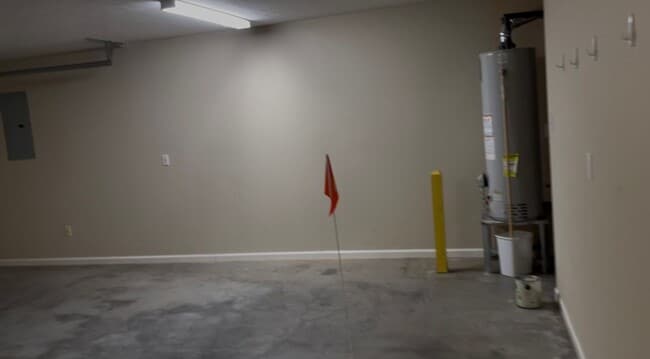 Building Photo - 206 Concord Rd