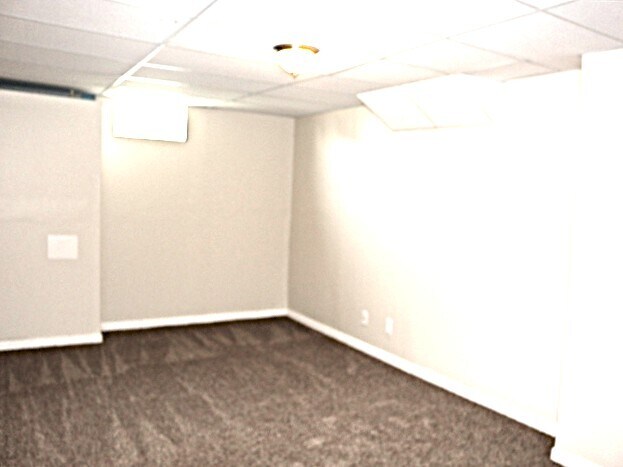 Building Photo - 516 Longview St
