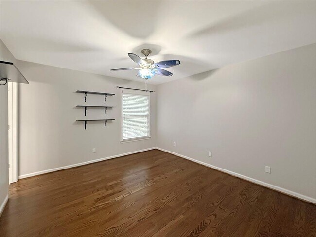 Building Photo - 5910 Westcroft Ln