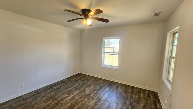 Building Photo - 4 Arnco Second St