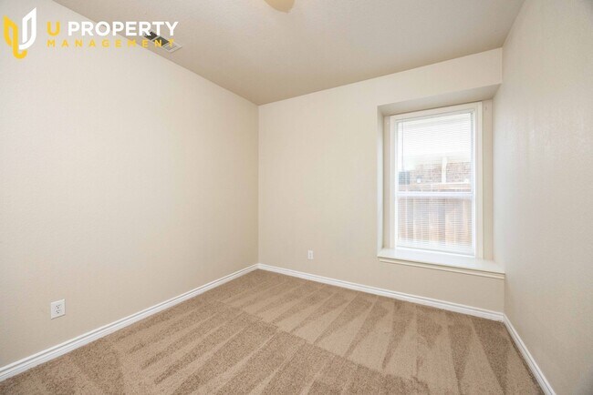 Building Photo - Charming two-story brick home in the desir...