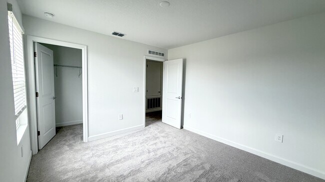 Building Photo - 5103 BRIDGEHAVEN Rd