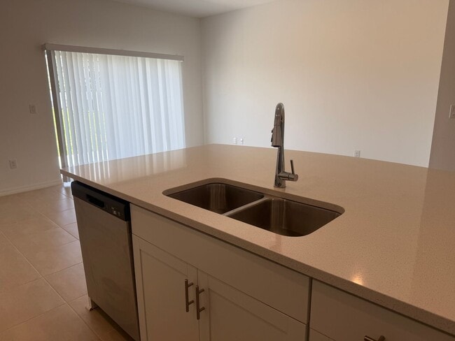 Building Photo - Artisan Lakes Townhome for rent