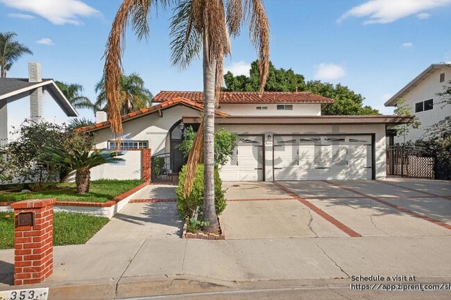 Primary Photo - 353 S Heatherstone St