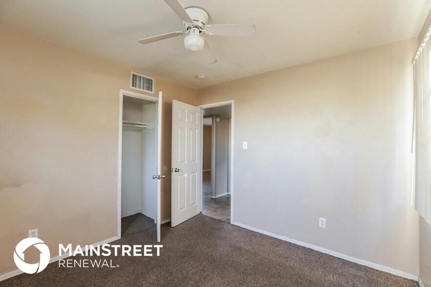 Building Photo - 1811 W Mohave St
