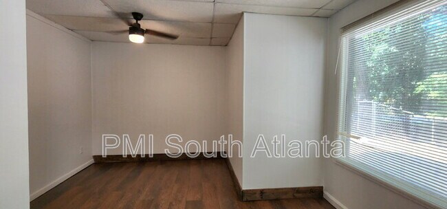 Building Photo - 6584 Walker Rd