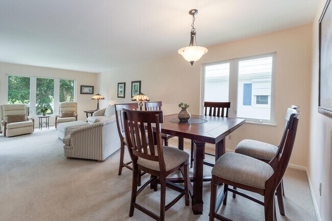 Building Photo - 241 Palm River Blvd