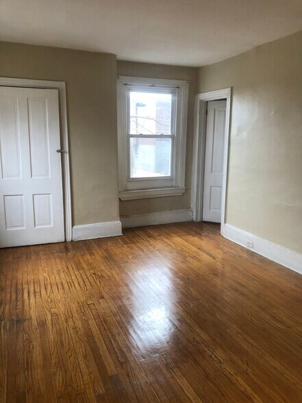 Bedroom - 3100 N 29th St