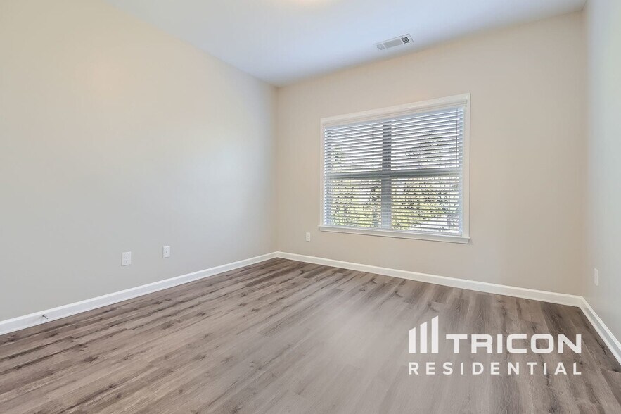 Building Photo - 4113 Roberts Crest Dr
