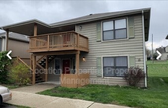 Building Photo - 950 Monterey Way